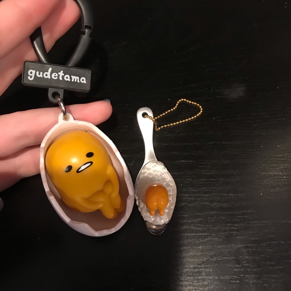 Hot Topic Other - Gudetama Keychain BUNDLE!
